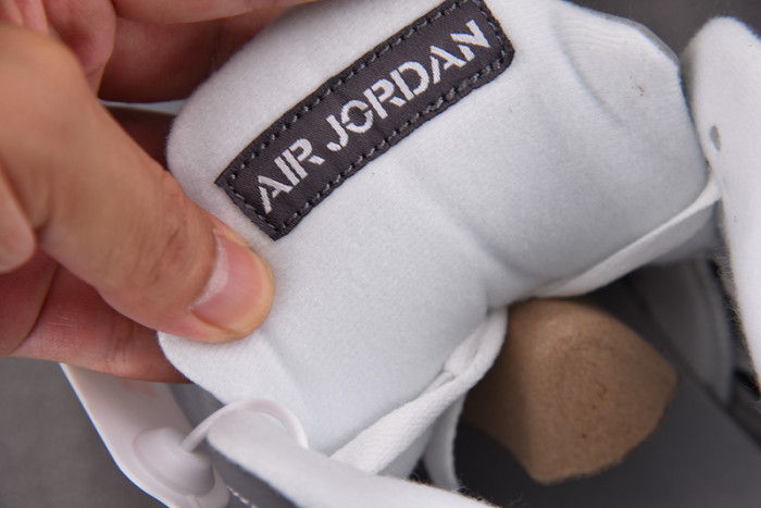 Air Jordan 5 Retro